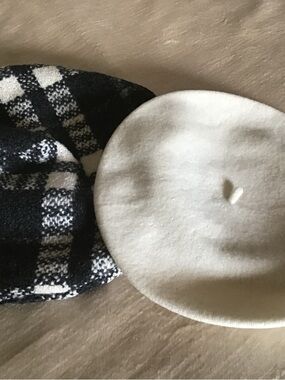Pair of Wool Berets in Cream and Black Plaid